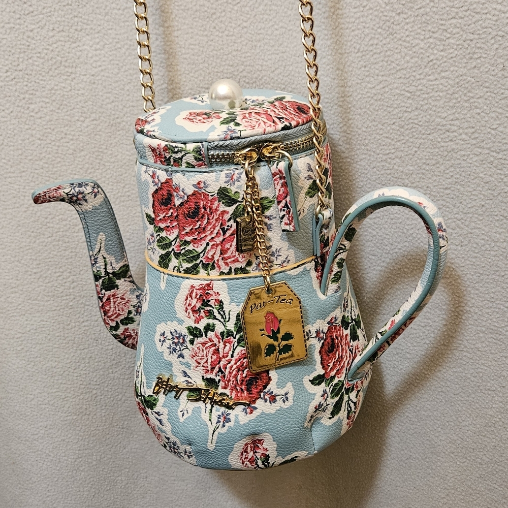 Betsey Johnson Par-Tea Kitsch Crossbody Bag Wonderland Mad Tea Party Tea Pot